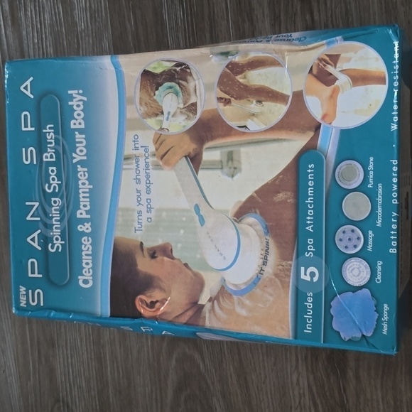 New As Seen On TV Spin Spa Body Brush with 5 Attachments - Picture 2 of 2